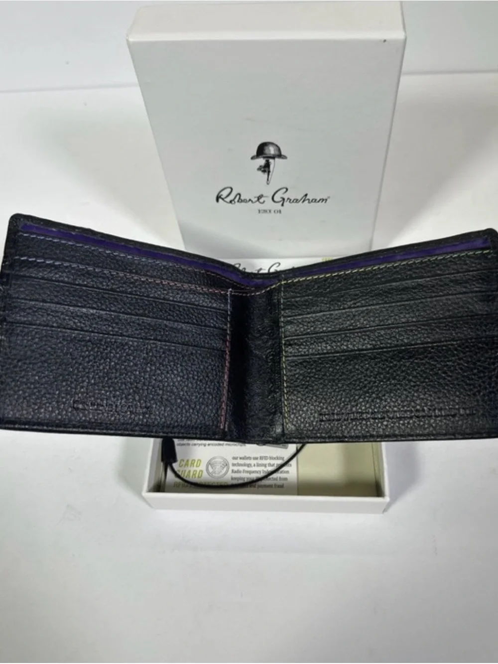 Chic Robert Graham Black Leather Wallet with Stitch Accents